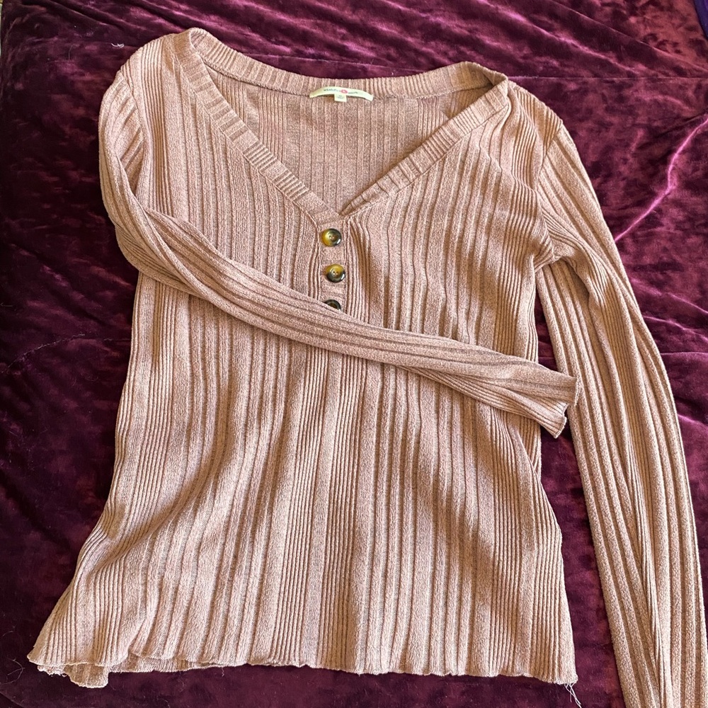 long sleeve v neck sweater - size small